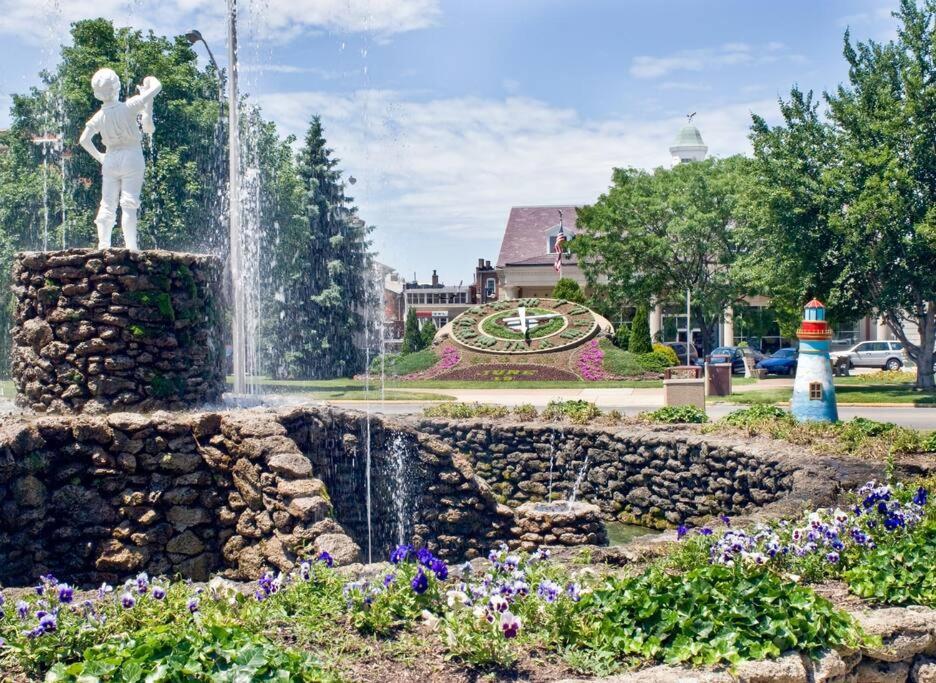Fiesinger House - Private 3-Bd Unit In Historic Home, Downtown Sandusky Buitenkant foto